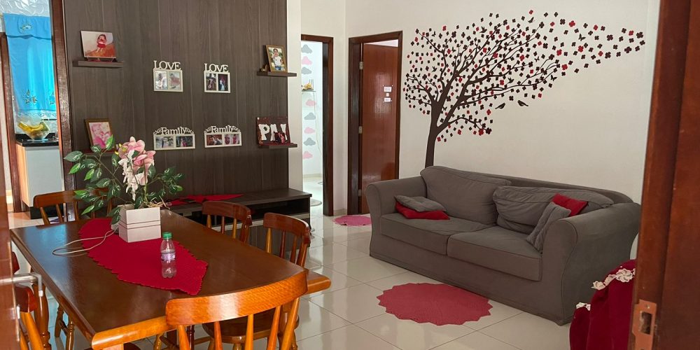 Belíssima casa a venda com 3 Dormitórios no Santa Fé - Dourados/MS